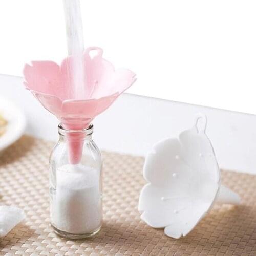 2pcs / Set Kitchen Cherry Blossom Style Household Olive Oil Liquid Powder Distributor Kitchen Accessories