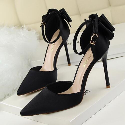 2019New Autumn Fashion Solid Silk Shallow Single Shoes Sexy Pointed Toe Womens High Heels Shoes Sweet Bowtie Buckle Women Shoes
