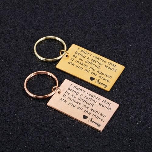 Family Gift Keychain Personalized Customized Key Chain Birthday Fathers Day Gifts for Dear Daddy Hero Keyring Accessories