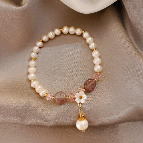 Korean Fashion Jewelry Pearl Crystal Bracelet Womens Personality Design Flower Crystal Beads Womens Bracelet Birthday Gift