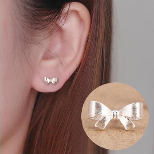 Oly2u Women Kids Christmas Jewelry Gift Elegant Tiny Bowknot Stud Earrings Gift for Ladies Party Wear Kolczyki