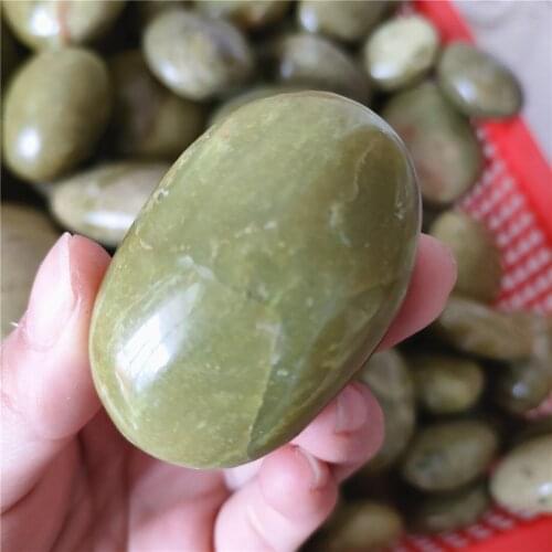 1pcs 40-60g wholesale price Natural mineral crystal stone Green opal palm stone