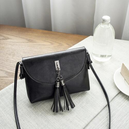 2019 Women Shoulder Bag Oil Leather Handbag Totes Shopper Bags Handbags Women Famous Brands Crossbody Girl Red Black Retro bag