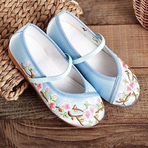 USHINE Embroidered Casual Flat Comfortable Retro Ballet Flats Elegant Shoes Ballerina girls woman