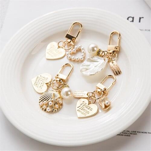 Cute Heart Shell Keychain Creative Small Gifts Ins Metal Jewelry Pearl Pendant Ladies Fashion Accessories