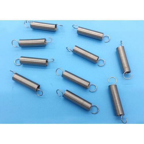 304 Stainless steel Tensile Tension Spring 0.5mm Line Diameter Outer Diameter 6mm Extension Spring with Hook 32mm Long 30pcs
