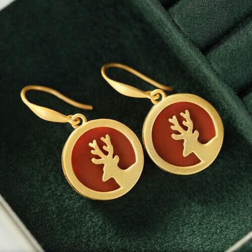 Designers original epoxy enamel porcelain craftEarrings Retro Niche Design Golden Charm Light Luxury Womens Brand Jewelry