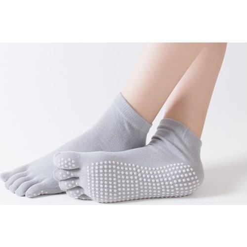 5pairs/lot Ladys High Quality Finger Socks Premium Non-slip five-finger Gym Yoga Dance Pilates Ballet socks 8 colors