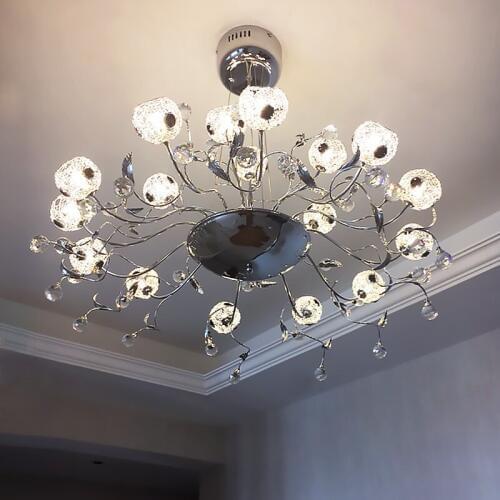 Restaurant chandeliers creative personality modern minimalist Nordic style crystal living room bedroom European led lighting