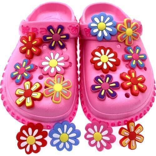 50PCS Wholesale Mix Cartoon Shoes Charms Flower Cute Shoe Slipper Wristband Decoration Croc Jibz Accessories Girls Party Gifts