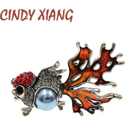 CINDY XIANG Rhinestone Gold Fish Brooches For Women Pearl Pin Animal Design Jewelry 3 Colors Available Vintage Accessories
