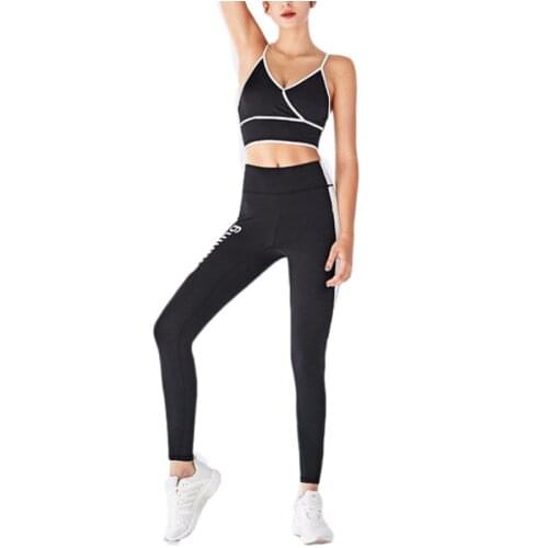 2021 new women yoga suit splicing stripe fast drying high elasticity exercise fitness suit beauty back show hip yoga suit