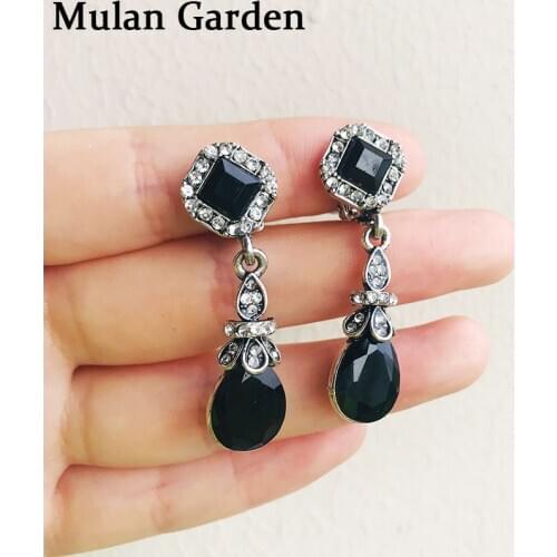 M&G Black Water Drop Rhinestone Vintage Earrings Boho Elegant Ear Clip Red Stone Zircon Luxury Earring Women Jewelry Accessories