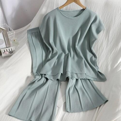 Summer Women Knitwear Suit Pullover O Neck Slit Batwing Sleeve Top With Pleated Wide-leg Pants Knitted Two-piece Set Female