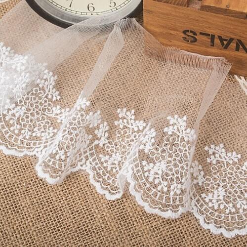 Free Shipping 10yards/lot 12cm Wide Beautiful Small Hollow Flowers Embroidered Lace Trim