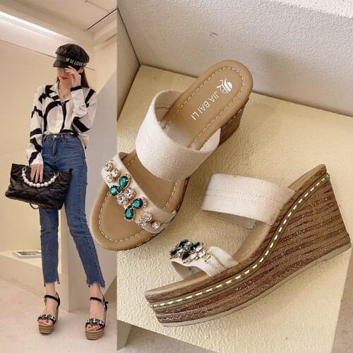 House Slippers Platform Summer Womens Shoes Pantofle Luxury Slides On A Wedge Low 2021 Soft Designer Scandals Basic PU Hoof Hee