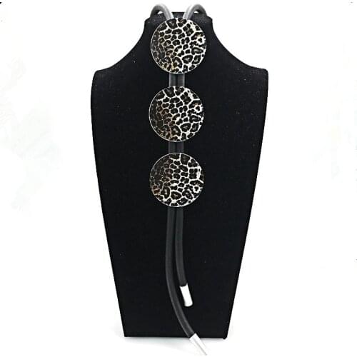 YD&YDBZ Leopard Print Big Round Long Necklace For Women Sexy Bohemia Black Leather Rope Necklace Celebrity Jewelry Decoration