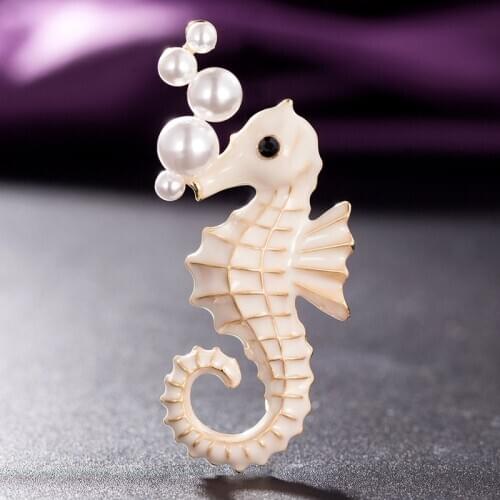 Zlxgirl Jewelry Enamel seahorse animal Brooch Corsage Gold Color Retro mens Brooches New Years Gifts men pearl scarf pins