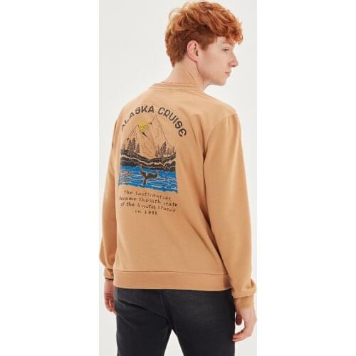 Trendyol Men 'S Regular Fit Cycling Collar Long Sleeve Printed Sweatshirts TMNAW22SW0807