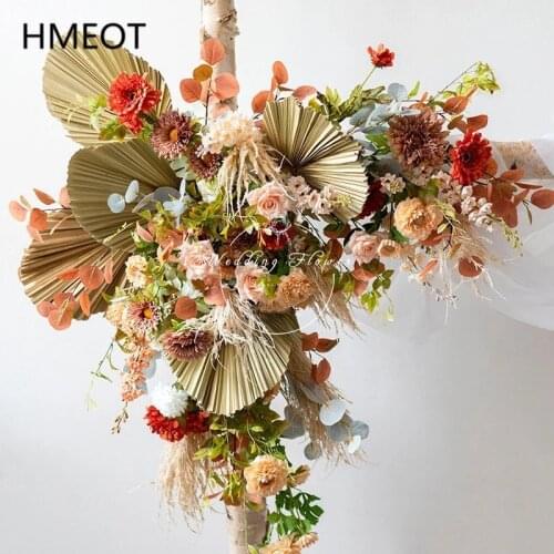 Customized New Wedding Arch Floral Art Pu Fan Triangle Flower Arrangement Wall Wedding Outdoor Scene Layout Forest Scene Props