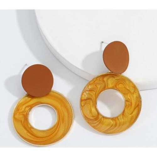 Dvacaman New Style Statement Resin Earrings for Women Fashion Vintage Geometric Hollow Round Dangle Earrings Jewelry Accessories