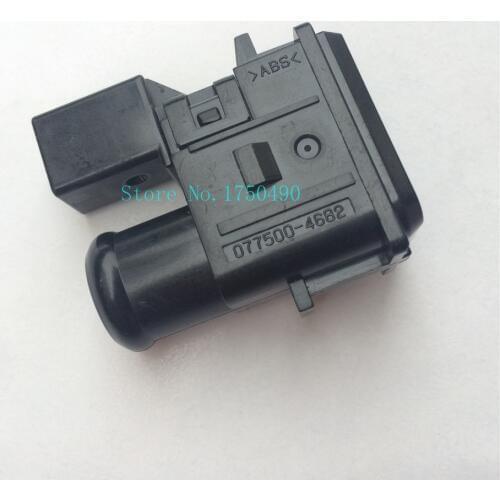 Original Air Temperature Sensor COOLER (ROOM TEMP. SENSOR)THERMISTOR For TOYOTA Corolla Wish Yaris Prius 077500-4682 88625-47021