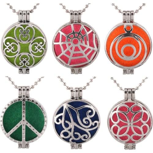 Aromatherapy Creative Style Spider Web Necklace Open Hollow Pendant Essential Oil Diffuser Exquisite Perfume Locket Jewelry Gift