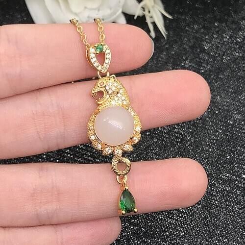 Natural Hetian White Jade Domineering Cheetah Diamond Pendant Necklace Chinese Unique Ancient Gold Craft Womens Silver Jewelry