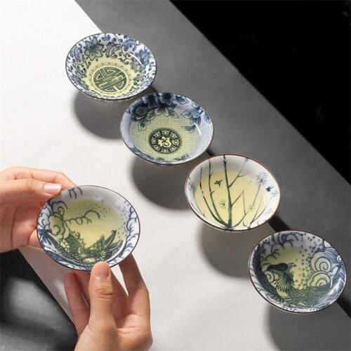 4Pcs/Lot Blue and White Porcelain Master Tea Cup Hand Painted Dragon Teacup Ceramic Office Kung Fu Puer Water Cup Set Drinkware