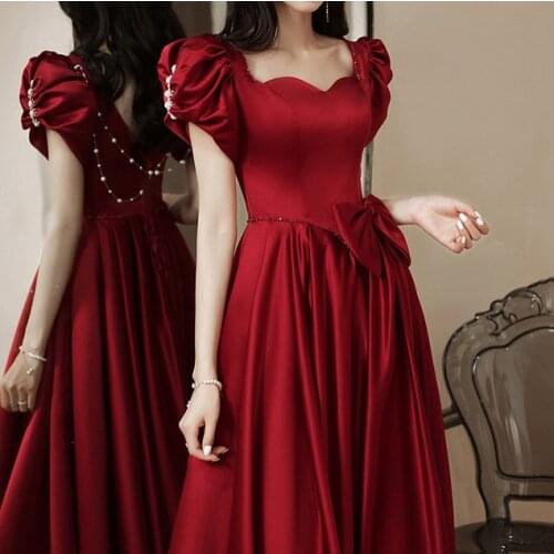Elegant Satin Burgundy Celebrity Dressees Sweetheart Puff Sleeve A-Line Bow Sexy Backless Pearl Robe Cocktail Homecoming Gowns