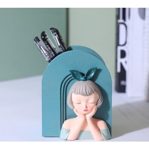 Nordic Creative Resin Girl Storage Box Living Room Desktop Makeup Brush Storage Box Crafts Ornaments Home Decoration Accessories