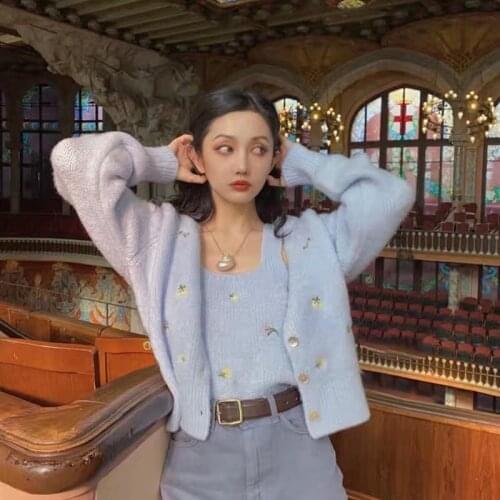 2021 Autumn Urban Casual Korean-Style Womens Wear V-neck Slim-Fit Embroidered Flower two-pieces Knitted Sweater Cardigan