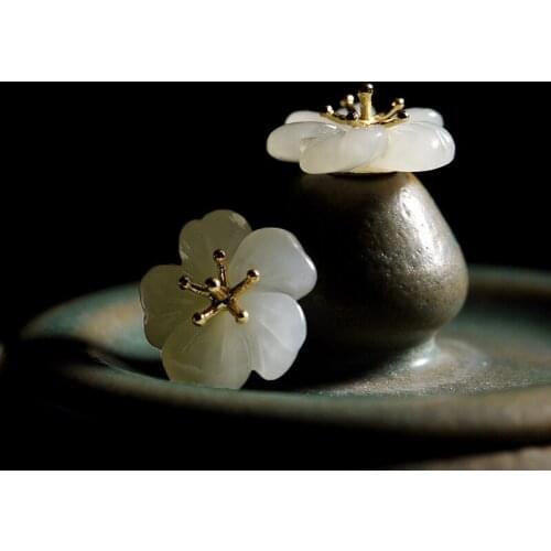 Jade 925 Sterling Silver Earrings White Jade Flower Vintage Silver Earrings Simplicity Versatile 2021 Earrings Female Gold Inlay