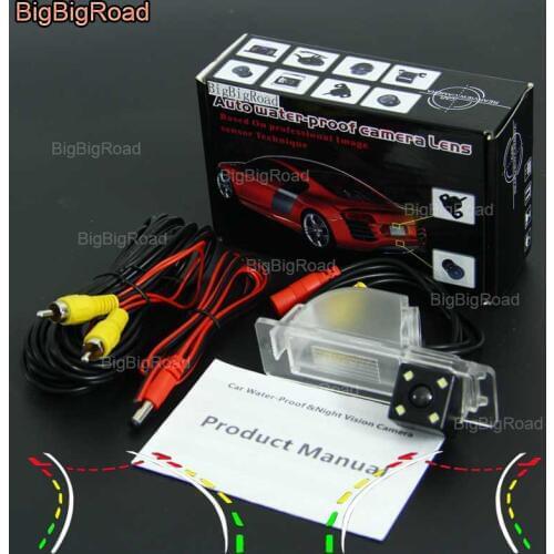 BigBigRoad Car Intelligent Dynamic Track Rear View Camera Night Vision For Volkswagen Sagitar Santana / Jetta 2013 / 2015