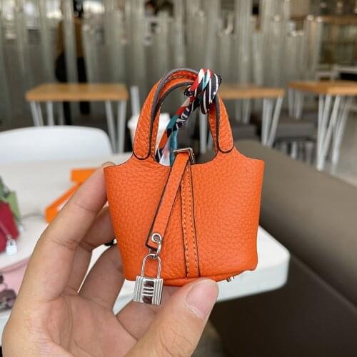 Mini Vegetable Basket Bag Cow Leather Pendant Creative Earphone Bag Pendant Cute Bucket Bag Keychain L6xh9cm