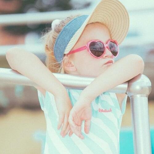 Heart Shape Children Sunglasses Girls Boys Lovely Trendy Streetwear Kids Sun Glasses Baby Cute Simple Goggle UV400 High Quality