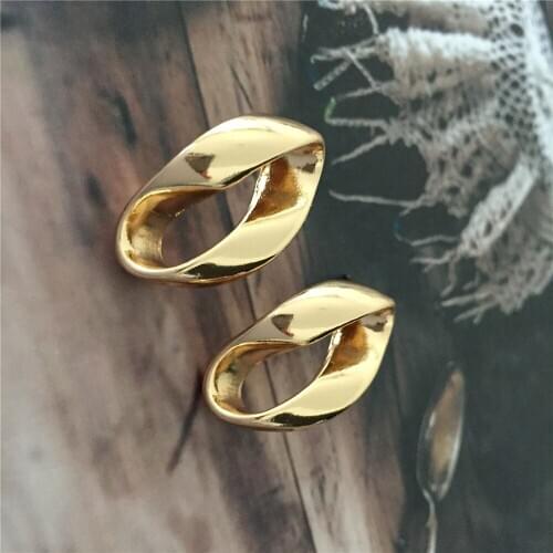 Trendy Gold Color Plating Twist Oval Sculpture Stud Earrings For Women Girl Modern Office Casual Medium Size Jewelry