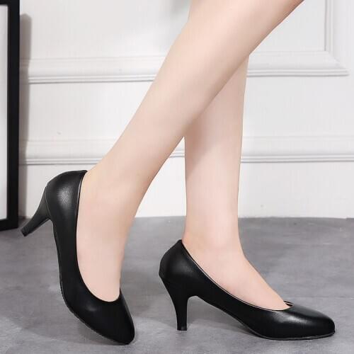 2020 new large size womens shoes black professional work shoes set foot comfortable wild womens shoes