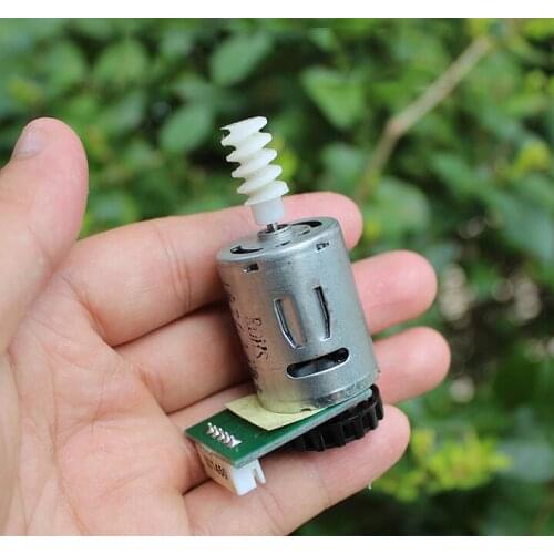 370 DC Motor Positive and Negative DC6V Motor 4500 rpm Worm Gear Output Shaft Motor with Encoder, Carbon Brush Commutator