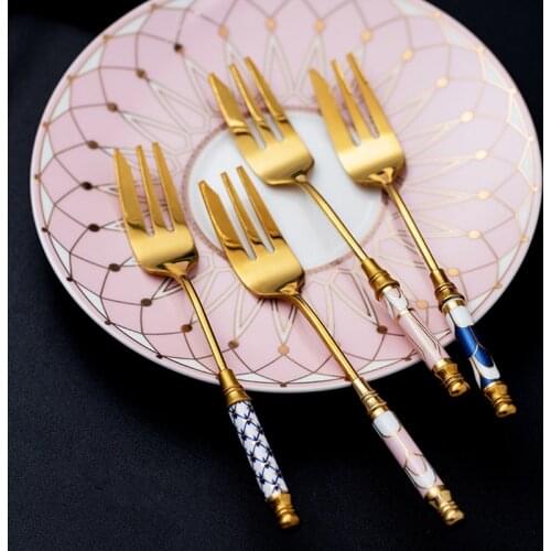 Vintage Cultery Stainless Steel Golden Cake Fork Dessert Fruit Fork Ceramic Long Handle Used For Pastry in Party Snail Forks Tab