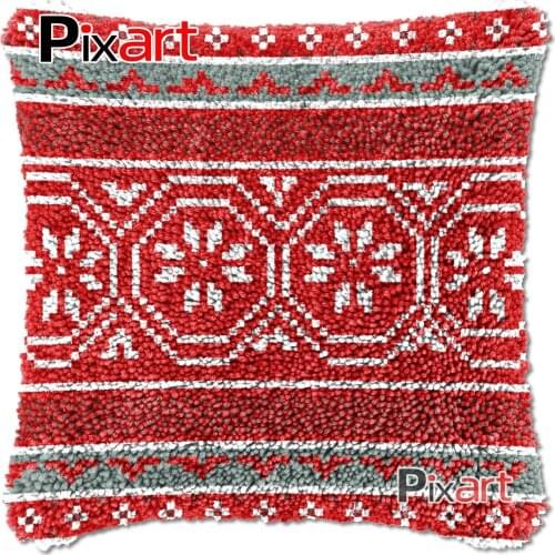 Latch Hook Cushion Cover Classic Pattern Mat Plush Crocheting Pillowcase Chunky Yarn Needlework Knitted Carpet Rug Arts & Crafts