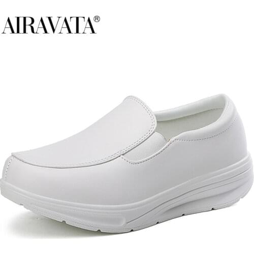 Fashion Womens Soft Leather Walking Shoes with Low Heels Slip On Casual Flat Shoes Women Soft Nurse Shoes