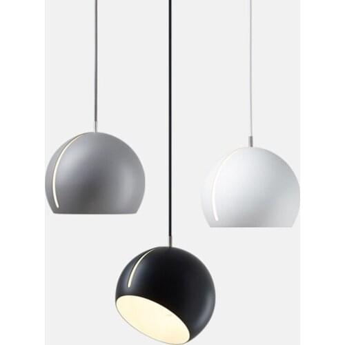 Nordic Iron Ball Chandelier Modern Single Head Chandelier Creative Industrial Decoration Chandelier Bedroom Rotating Lamp