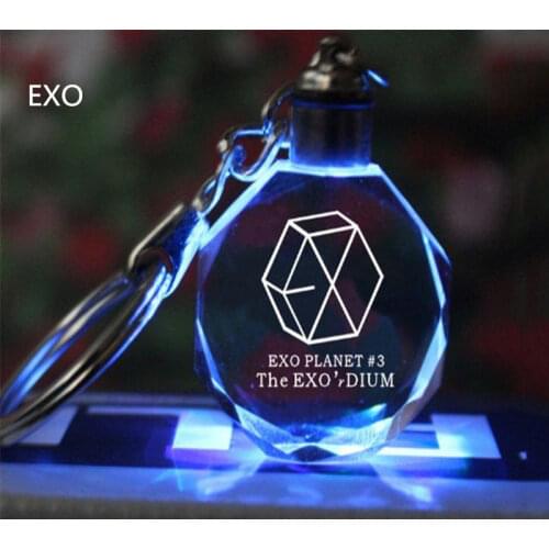 Kpop Keychain EXO GOT7 DIY LED Crystal Key Chain Bangtan Boys Wings Keyring KPOP Accessories Fans Gift Key Chain Accessories