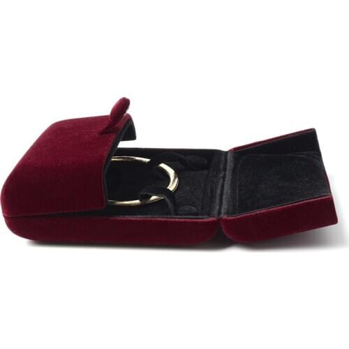 Bracket Packaging Gift Box Red Velet Covered Button 6 Piece Set Available For Women Wedding Party Choice