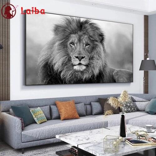 Diamond Embroidery Black and white animal art, lion Full Square round Diamond Mosaic Art Painting Cross Stitch Wall Decor