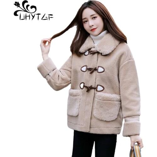UHYTGF Womens Jacket Luxury Lambswool Autumn Winter Fur Coat Female Fashion Horn Button Loose Plus Size Outerwear Short Top 1138