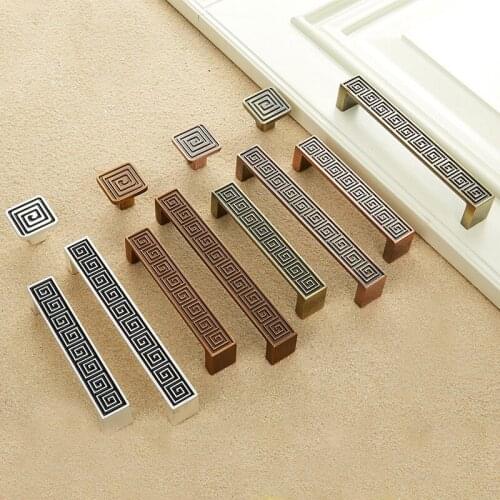 Antique Luxurious Handles Zinc Alloy Cabinet Wardrobe Door Knobs Hardware Decoration Drawer Handles
