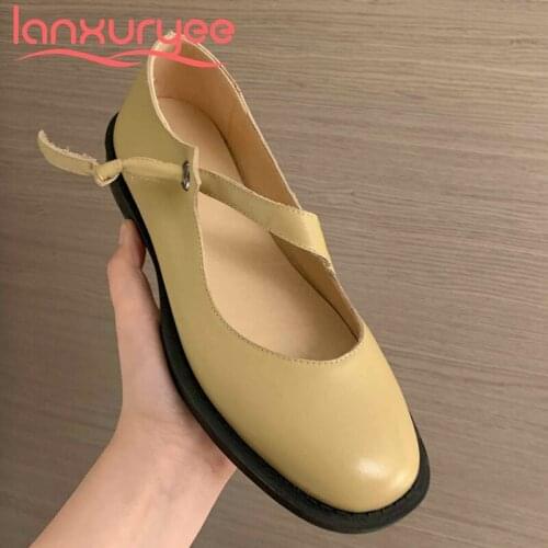 Lanxuryee preppy style real cow leather european design round toe thick low heel buckle straps daily wear soft women pumps L9f3