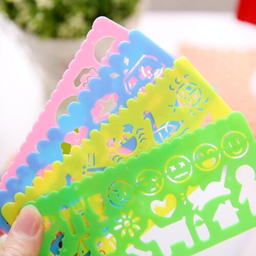 4pcs TZ01 Korea creative primary school stationery wholesale Wanhua ruler childrens painting template painting set tool